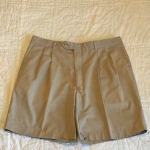 Berle Men’s Khaki Sz 34 Shorts Pleated Golf